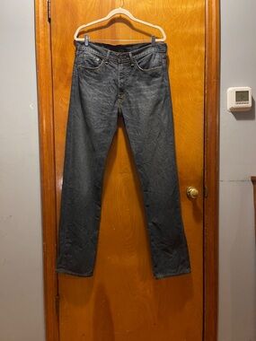 Men’s Levi’s 505s
